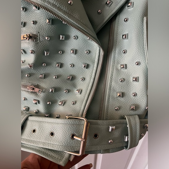 Jacket - Picture 7 of 9